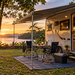Acessórios para varanda do motorhome: toldo, tapete, mesa e cadeiras dobráveis em camping
